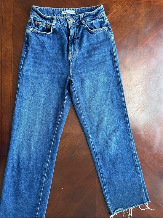 Zara Denim - Zara Blue High-Rise Straight Jeans with Raw Hem size 2